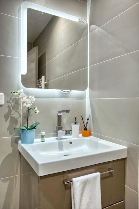 Amazing Apart New Bastille 3 Bedrooms 2 Bathrooms Paris Extérieur photo